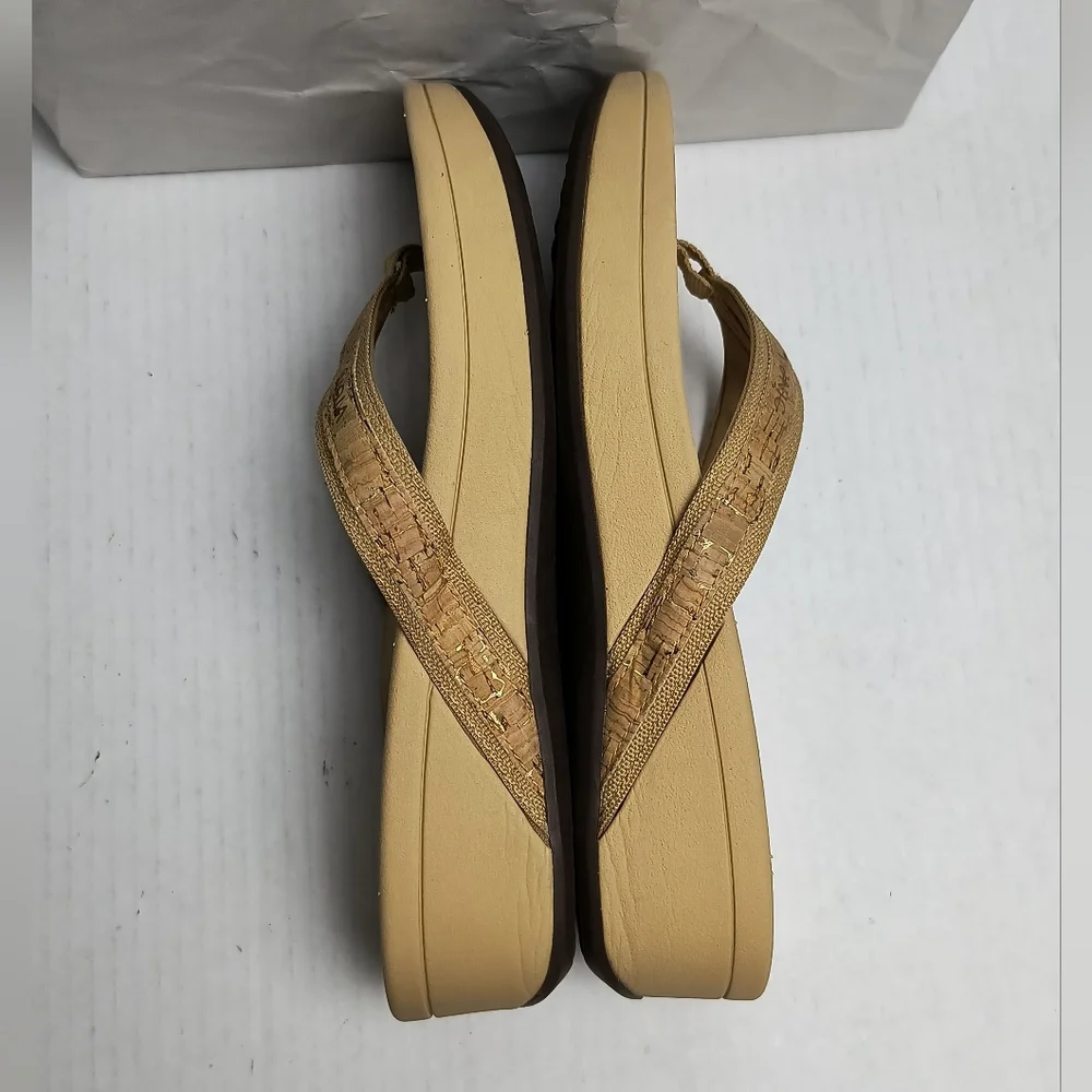 Vionic High Tide II Platform Podiatrist Thong Flat Sandal 9 Wide Arch Support